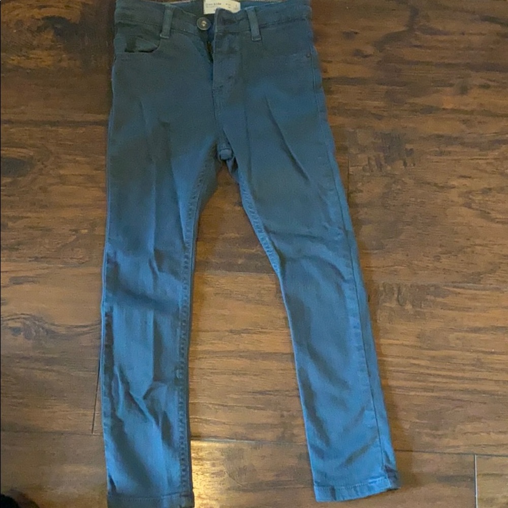 Zara size 5 boys skinny jeans.
